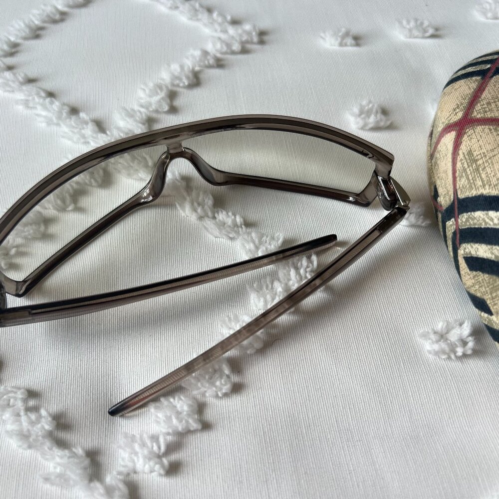 Burberry Retro Sunglasses Champagne Acetate Beige with case - Picture 12 of 16